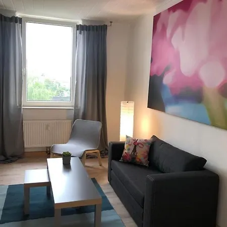 Studio M - Stylish Central City Business For 5 Guests Apartment *